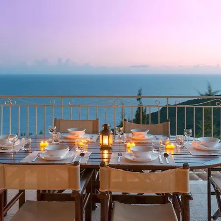 Villa Avlaki Bay House *