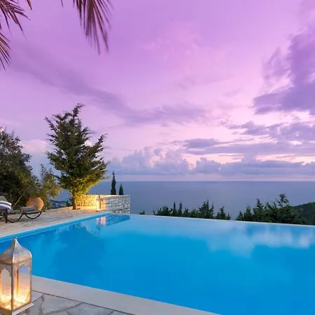 Villa Avlaki Bay House *