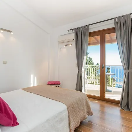 Avlaki Bay House