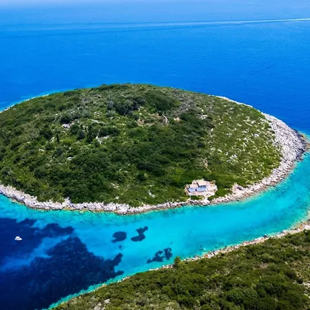 Villa Avlaki Bay House *