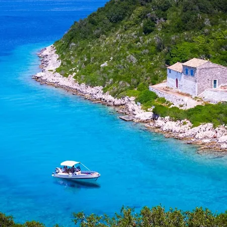Villa Avlaki Bay House *