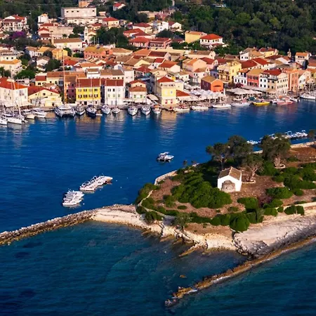 Avlaki Bay House *