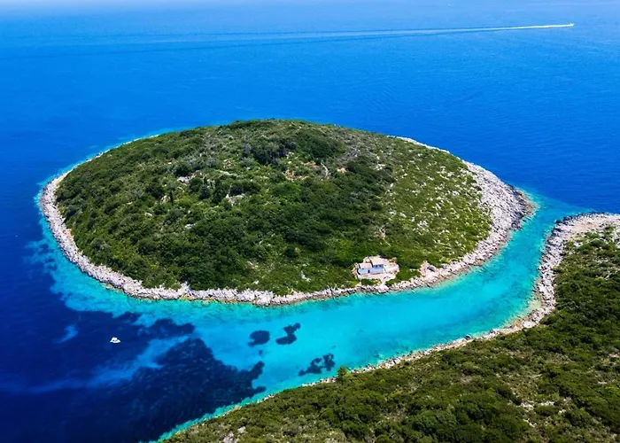 Villa Avlaki Bay House *