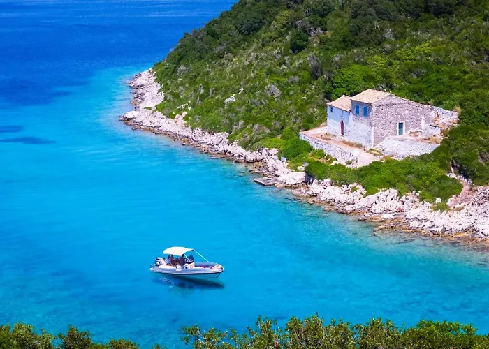 Villa Avlaki Bay House *